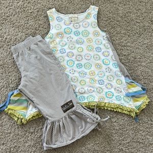 Matilda Jane tunic and bottoms set. Size 6.